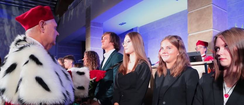 Ponad 7 tysięcy kandydatów w pierwszym naborze na US, najpopularniejsza psychologia