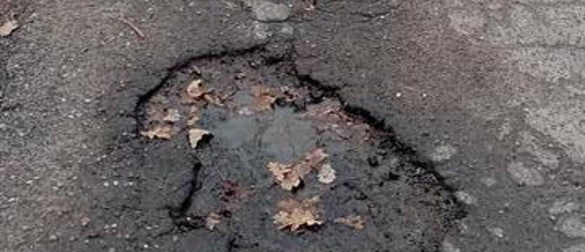 Droga Buk – Łęgi jeszcze poczeka. „Zapomniana, bez chodnika, pełna dziur”