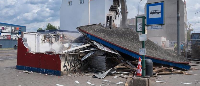 Będzie tylko chodnik. Znika dyspozytornia przy ul. Firlika w Szczecinie