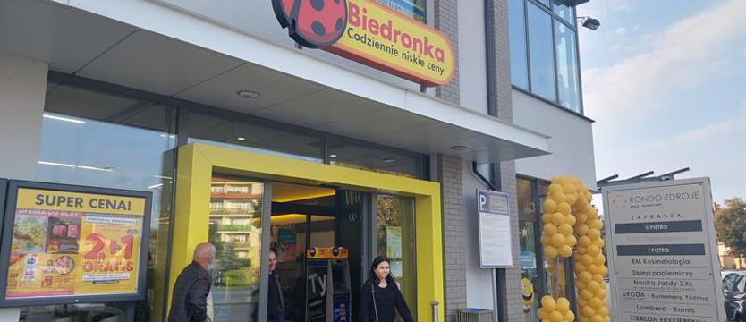 Klienci chcą robić zakupy w niedzielę