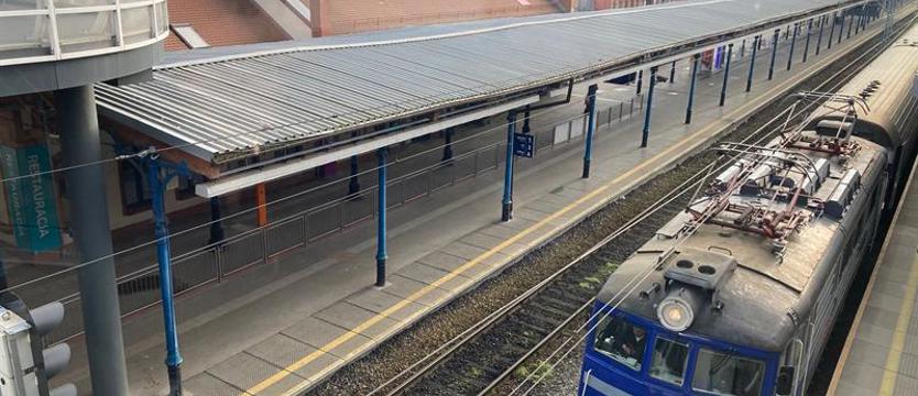 Zamieszanie na kolei. Znamy przyczyny awarii