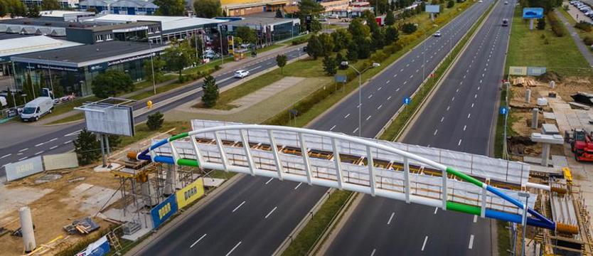 Utrudnienia na ul. Struga. Kolejne prace przy kładce