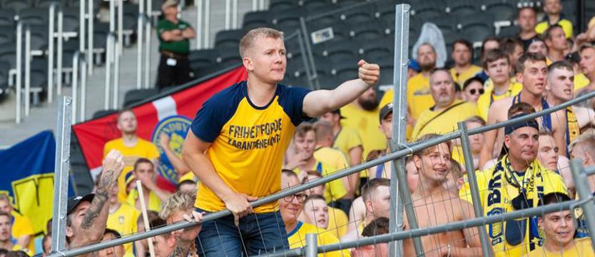 Piłka nożna. Zmniejszono kary Pogoni