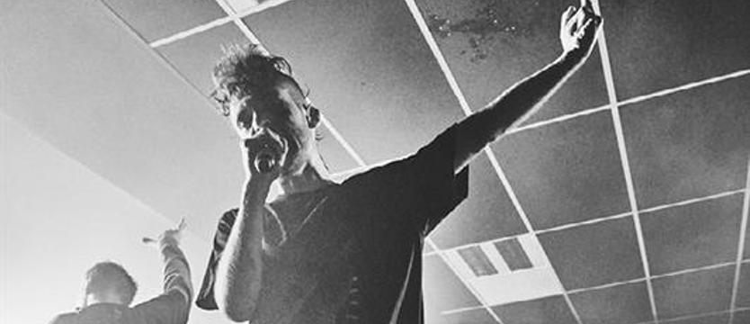 Czy to raper? Czy to żul? Nie, to Zdechły Osa