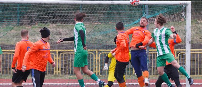 Piłka nożna. Znicz pierwszym finalistą turnieju o Puchar Prezesa ZZPN pod patronatem „Kuriera"