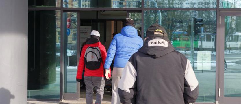 Były awantury, wyzwiska, rękoczyny. Skargi na godziny dla seniorów