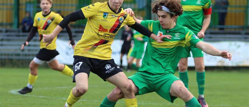 Piłka nożna. Szczęśliwa siódemka lidera IV ligi