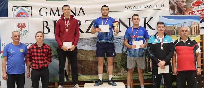 Tenis stołowy. Turniej w Bierzwniku