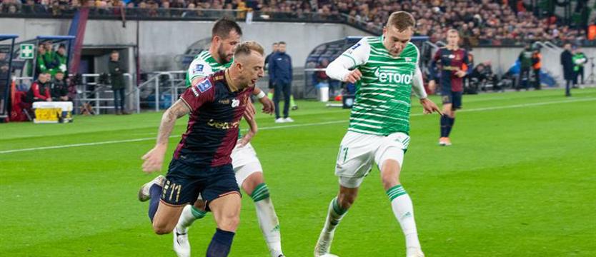 Piłka nożna. Pogoń rozbita w Mielcu
