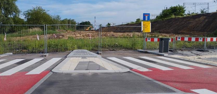 Droga wzdłuż torów połączy dwa ronda w Policach