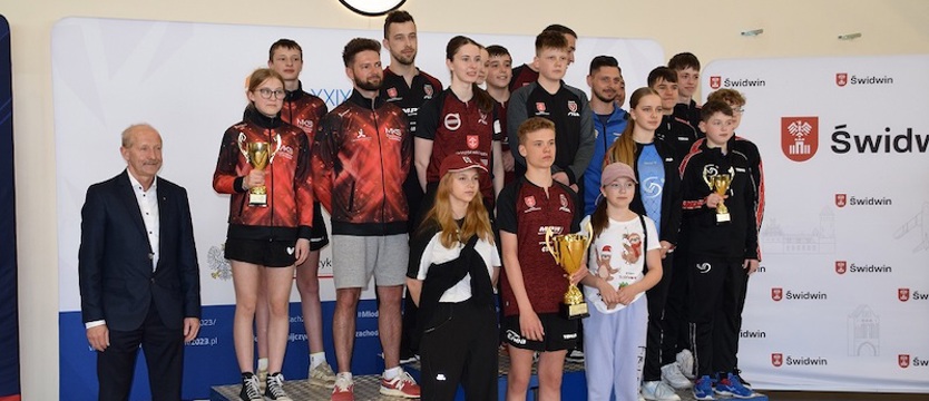 Tenis stołowy. Mistrzostwa Polski Kadetów w Świdwinie