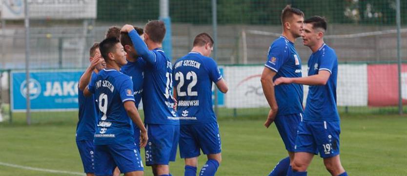 Piłka nożna. Świt pokonał Sokoła