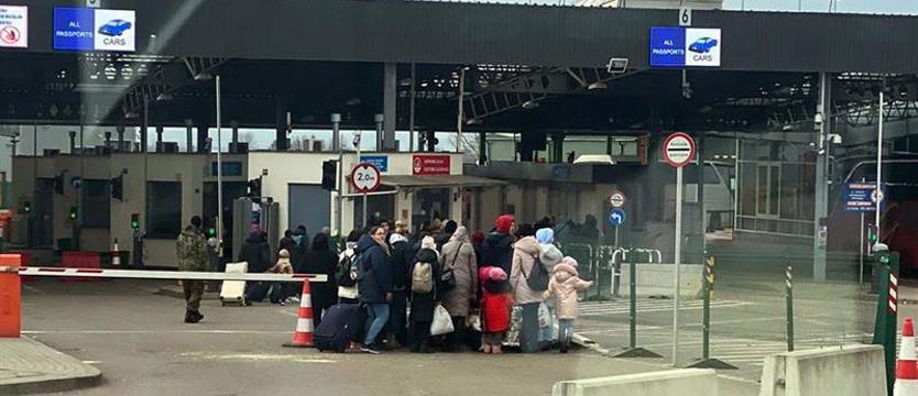 Przywieźli dziesięć osób. Spontaniczna wyprawa