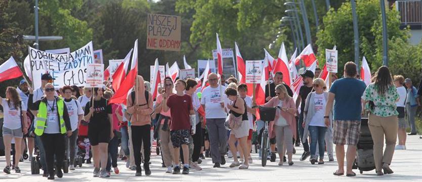 Marsz w obronie zabytków i plaży