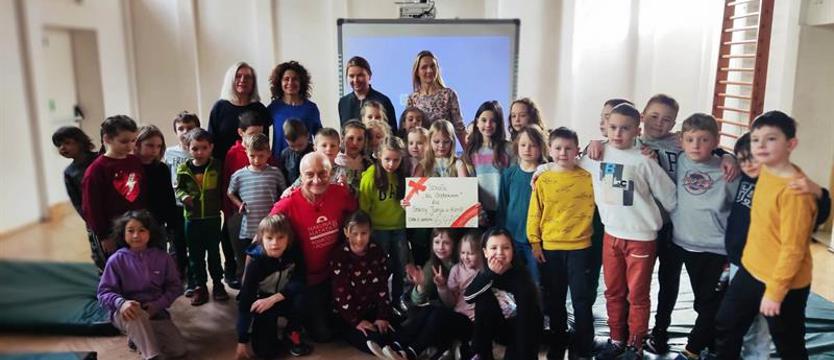 Szkoła Podstawowa na Głębokiem dla kenijskiej szkoły w Junju