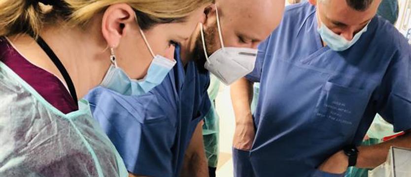 „Zespół, który tam pracuje, oddał tej pracy serce”. Pacjent o Oddziale Transplantacji Szpiku