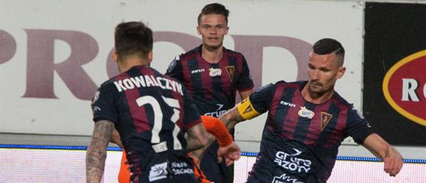 Piłka nożna. Pogoń bez Frączczaka, Podstawskiego i Steca