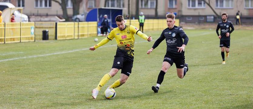 Piłka nożna. Jeziorak pokazał charakter