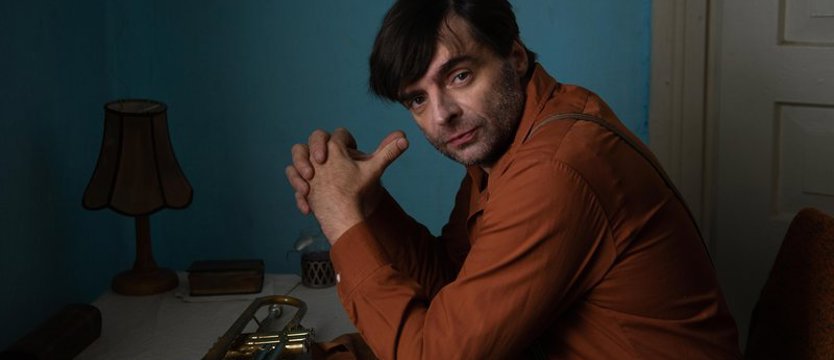 Wkrótce zagra w pożegnalnym spektaklu Augustynowicz. Obejrzyj go w teledysku o uchodźstwie