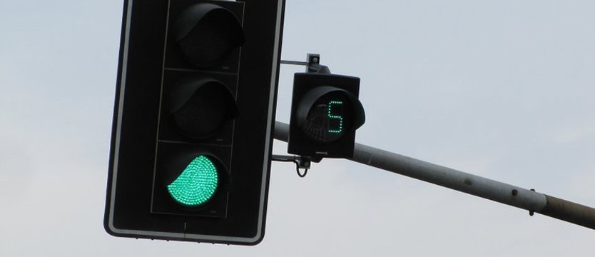 Sekundniki na kolejnym skrzyżowaniu w Szczecinie