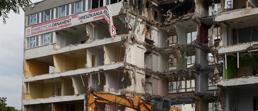 Dawny „Ornament” głośno rozbierany