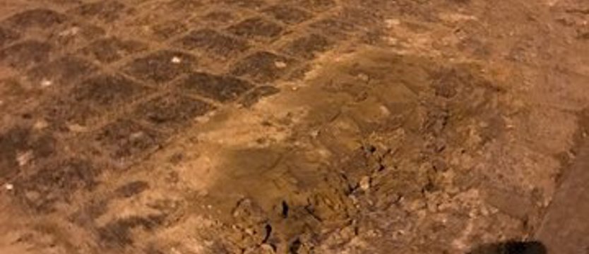NAPISZ DO NAS. Ulice zabrudzone betonem