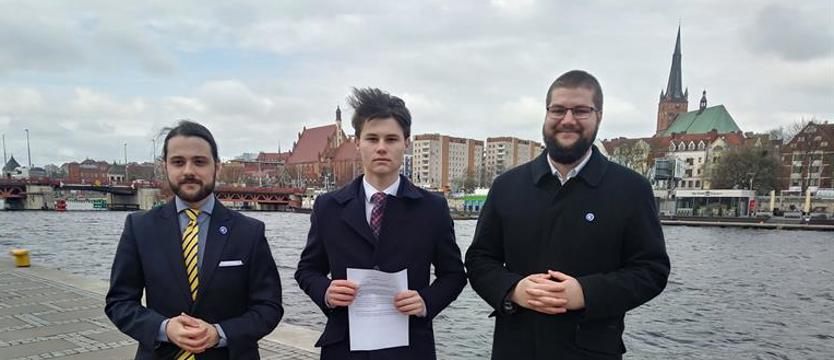 Chcą zniesienia zakazu spożywaniu alkoholu 