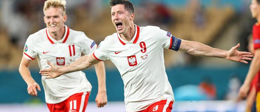 Piłka nożna. Wreszcie walka Polaków i remis dający nadzieję na awans