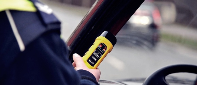 Zatrzymanie obywatelskie w Stargardzie. Pijana kobieta kierowała oplem