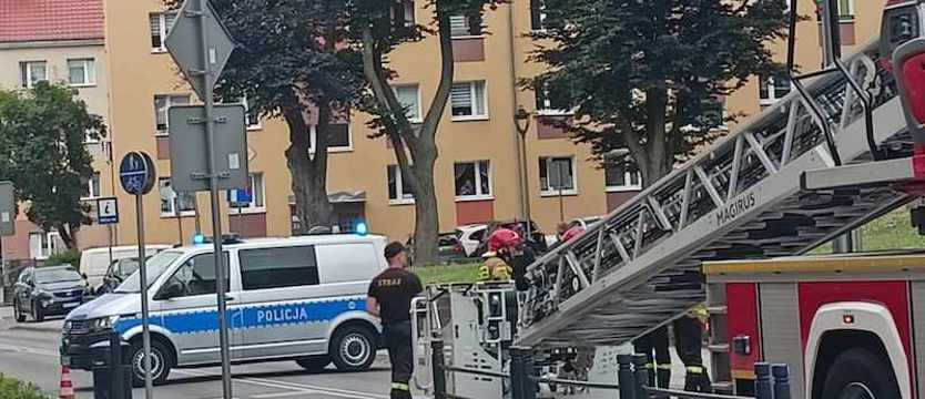W Stargardzie z okna wypadła kobieta
