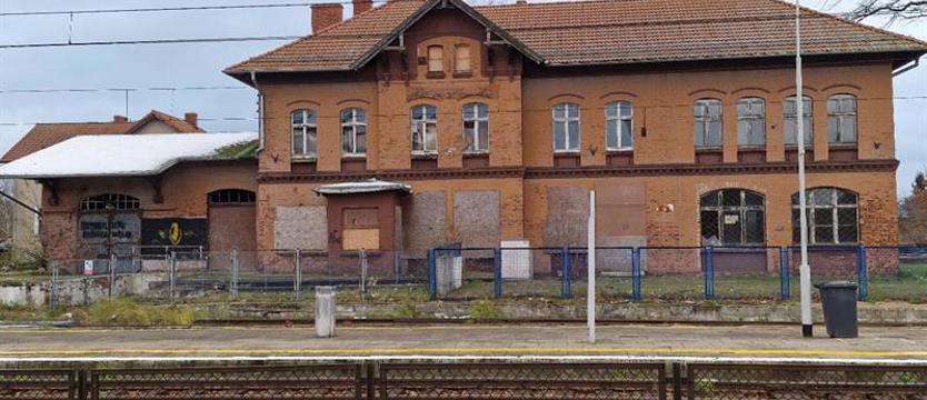 Stacja Wysoka Kamieńska, czyli... Tu nas przewieje i wymrozi