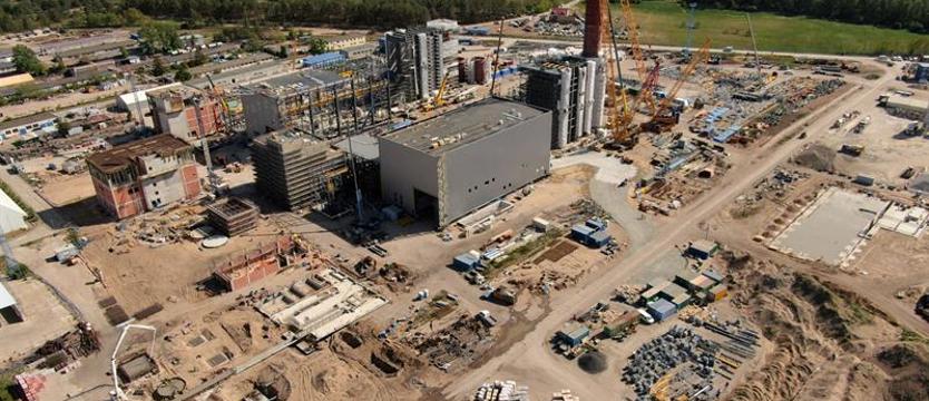Budują bloki gazowo-parowe przy Elektrowni Dolna Odra. Ruszył transport generatorów i turbin