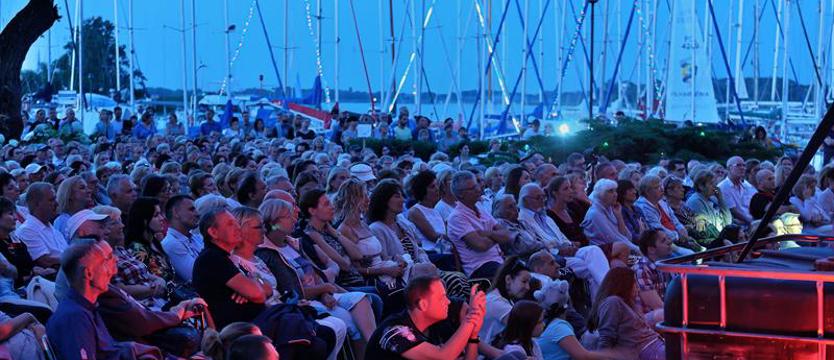 Siła uczuć i siła natury, czyli... „Muzyka na Wodzie”