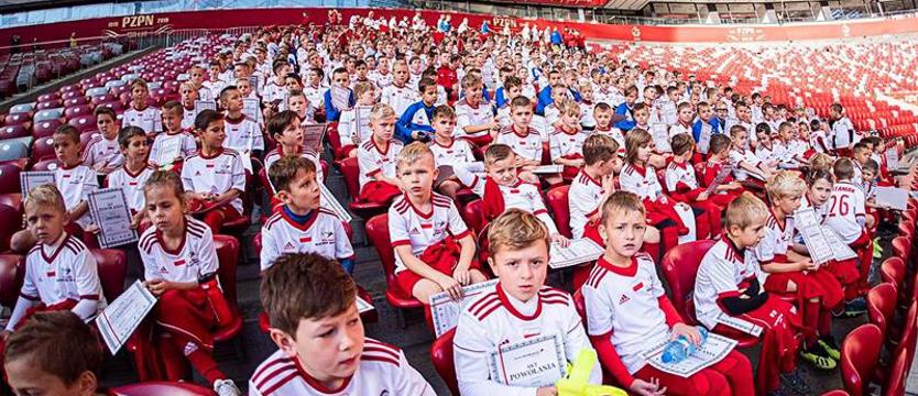 Potencjometr czarodziejską różdżką? Dziecięce marzenia o grze w reprezentacji i zagrożenia ze strony skautów