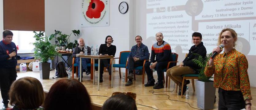 Po co komu teatr? Debata w IX LO w Szczecinie