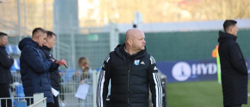 Piłka nożna. Remis Kotwicy z Radunią