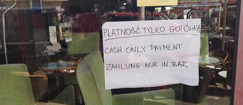 Kart kredytowych nie honorujemy, bo mamy wierzycieli (?)