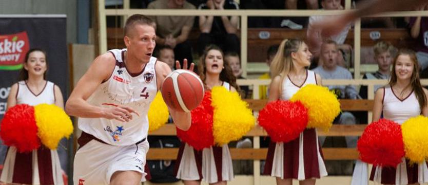 Koszykówka. PGE Spójnia zdobyła Włocławek