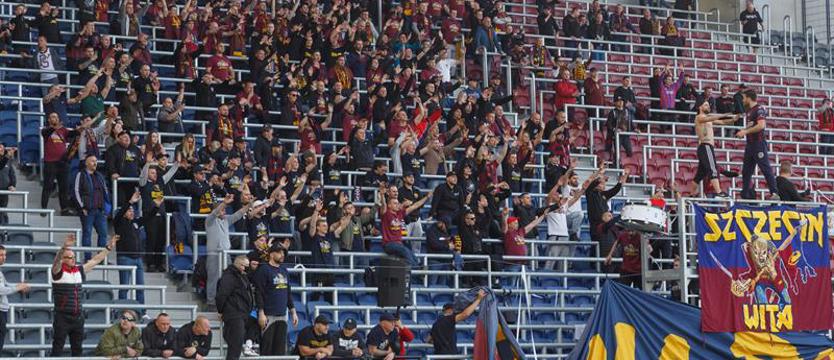 Piłka nożna. Tajne i poufne