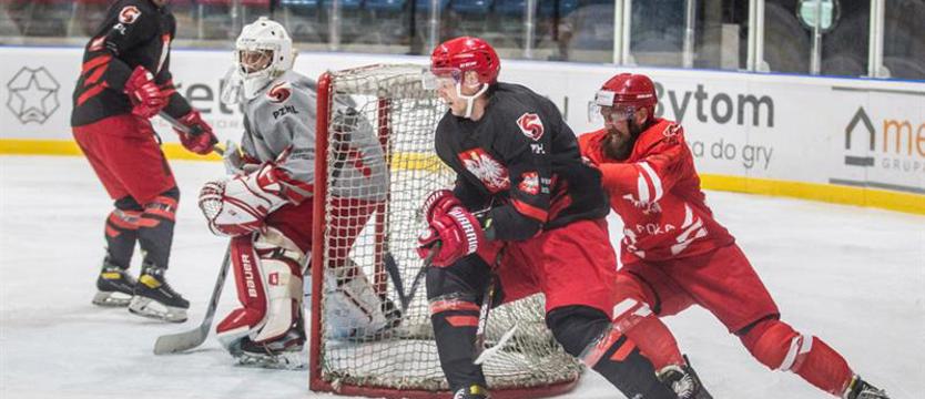 Hokej. Polska gra z Białorusią, Słowacją i Austrią