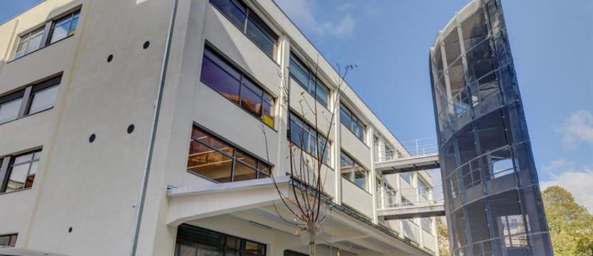 Nowa siedziba Wyższej Szkoły Bankowej. Duża zmiana po 13 latach