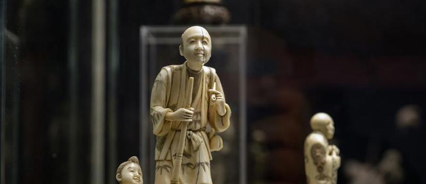 Japońskie cacka z kości słoniowej. Wystawa w Muzeum Narodowym