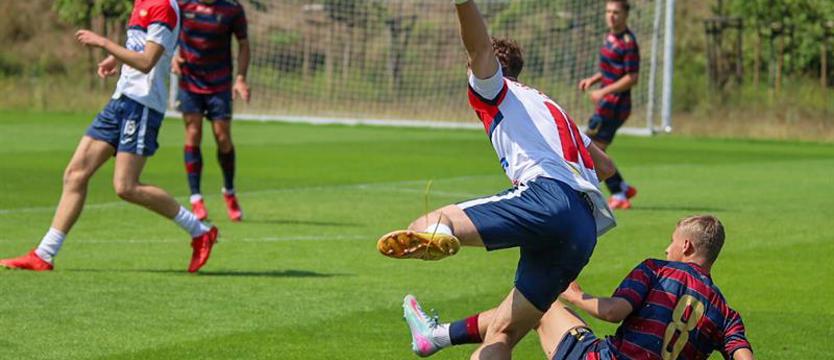 Piłka nożna. W środę gra III liga - Pogoń II z Zawiszą