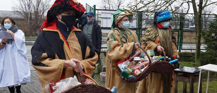 Trzej Królowie dotarli z dobrym słowem i pomocą