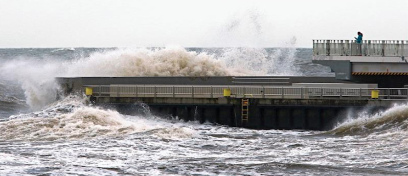 Uwaga. Sztorm nad Bałtykiem