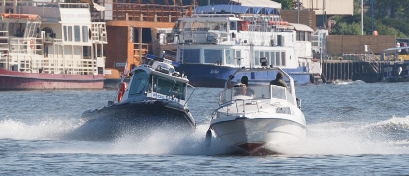 Akcja pościgowa na wodzie. Złapali złodziei jachtu