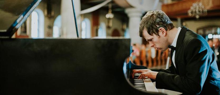 Bohater filmu "Sonata" zagra w Krzemieniu. Obowiązują darmowe wejściówki