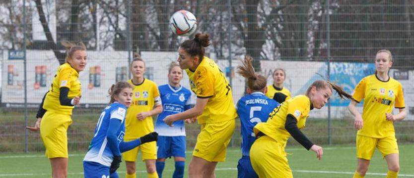 Piłka nożna. Olimpia bez szans z liderem
