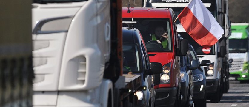 W piątek protest przewoźników i utrudnienia komunikacyjne w Szczecinie