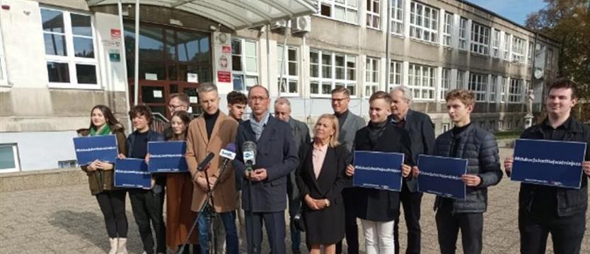 PO: "Nauczycielom coraz trudniej związać koniec z końcem"